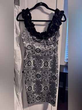 Maggy London Black and White Floral Sheath Dress with Ruffle Neck